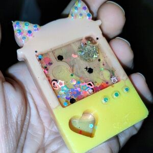 Cat Claw Game Resin Shaker Phone Grip